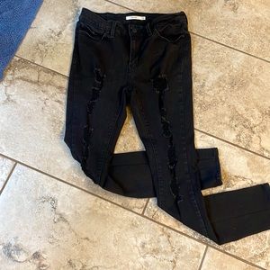 Black Distressed Levi 711 Skinny